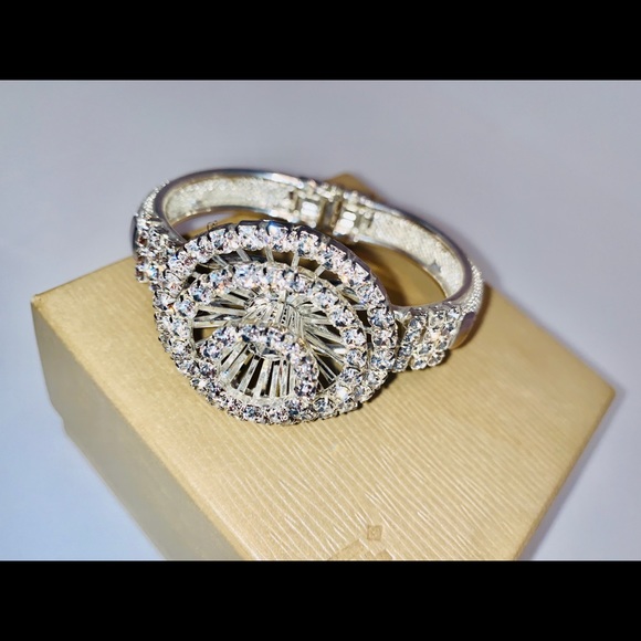 Silver Crystal Rhinestone Statement Bracelet 3 tier Foundation Design From JTV - Picture 6 of 11